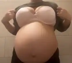 pregnant-big-boobs