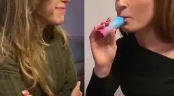girls-kissing-girls