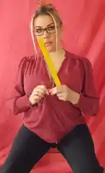 girls-with-glasses
