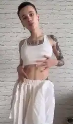 short-hair-chicks