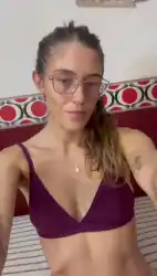 women-with-tanlines