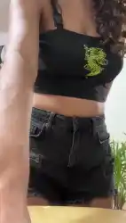 crop-top-girls