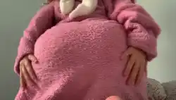 pussy-spreading