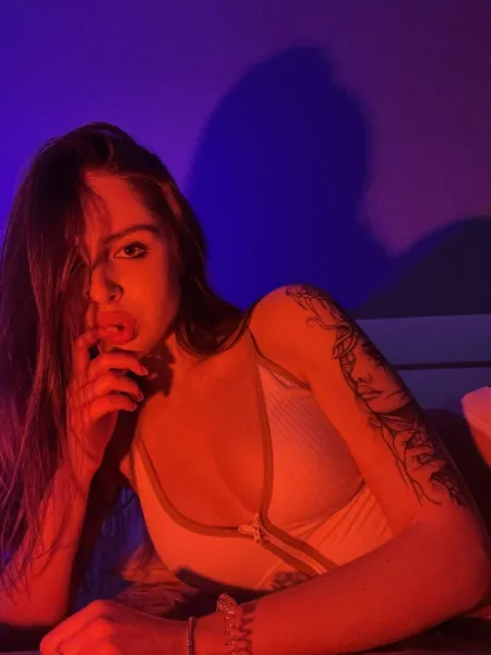 Bella_Marcel